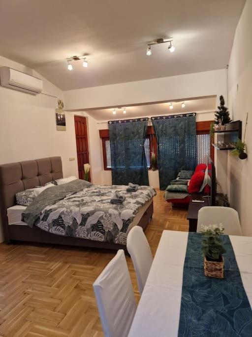 Warm House Full Of Green Ambient,Joy And Comfort Zagreb Bagian luar foto