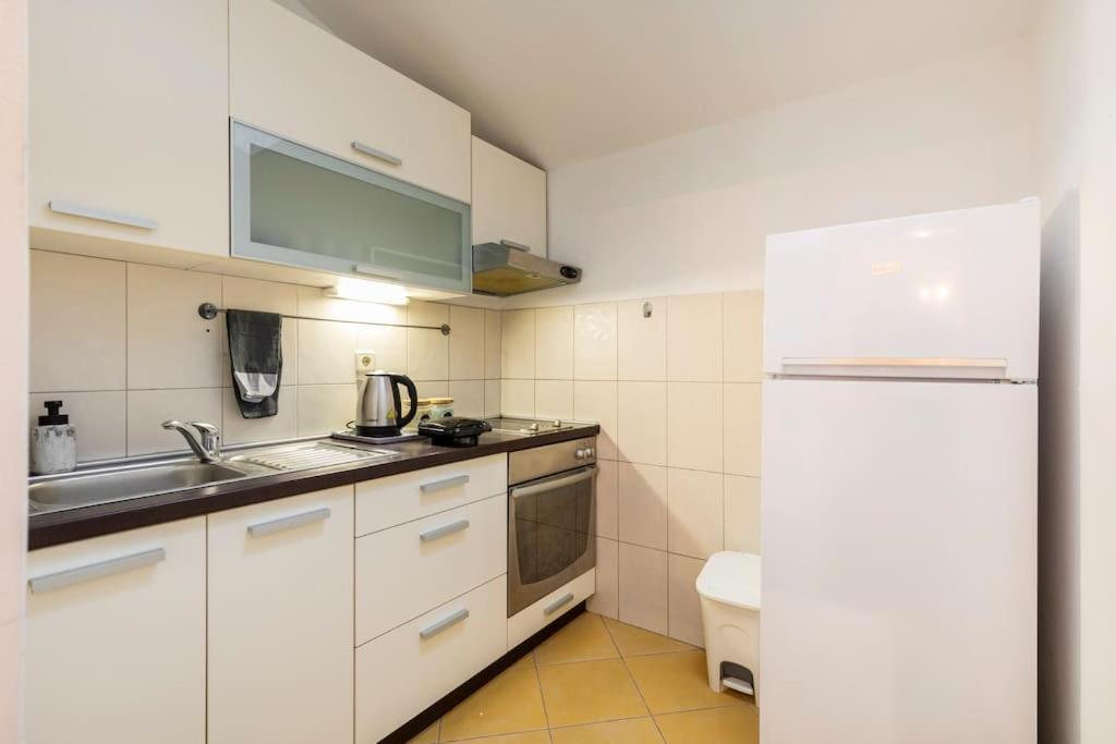 Warm House Full Of Green Ambient,Joy And Comfort Zagreb Bagian luar foto