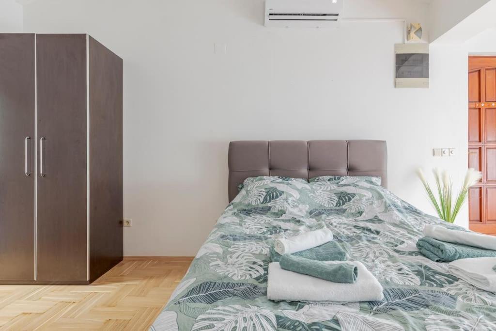 Warm House Full Of Green Ambient,Joy And Comfort Zagreb Bagian luar foto